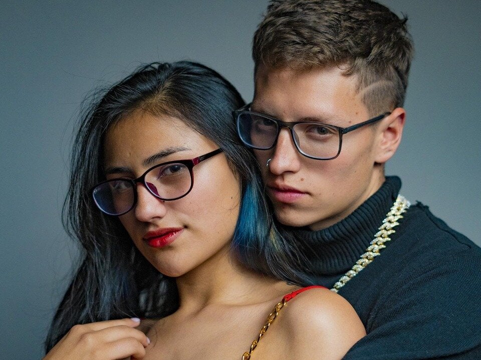 A_sexy_couple__