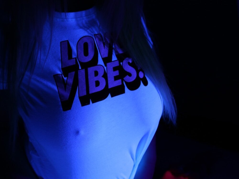 AlexaVibesShow