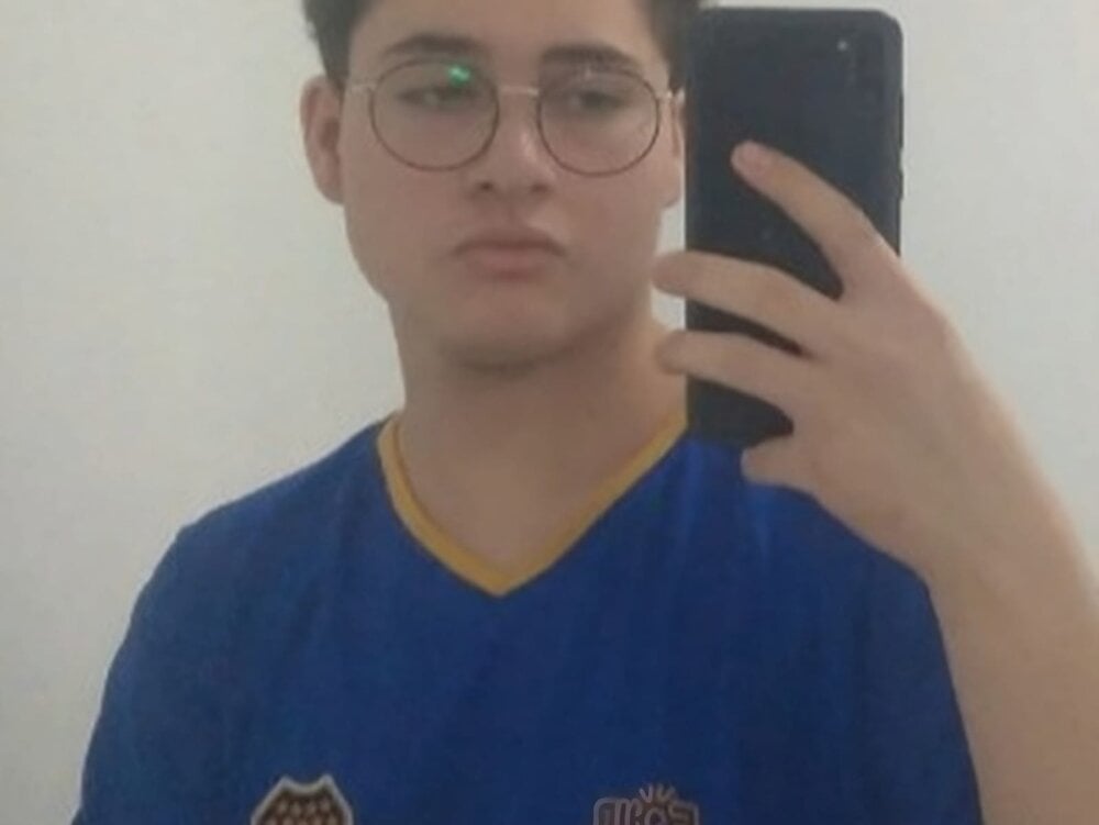 Antonylove15