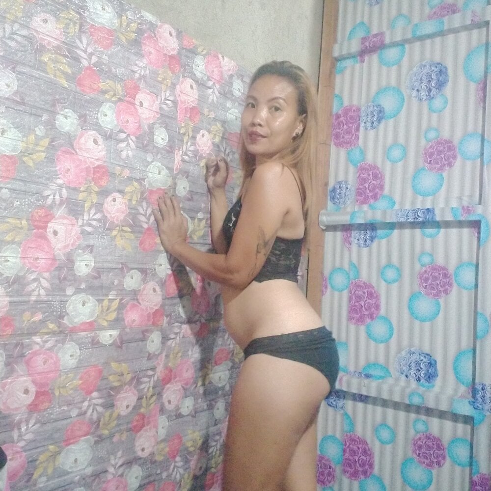 AsianHorny4uxx
