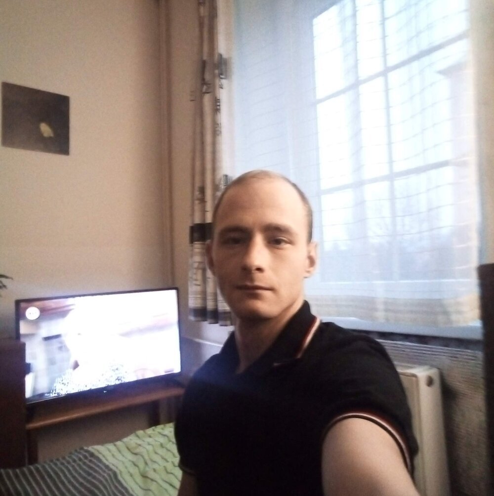 Bisexualhard23