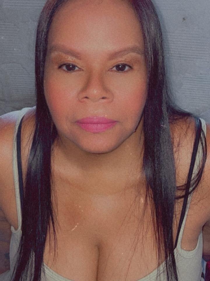 Brendaasnicar12