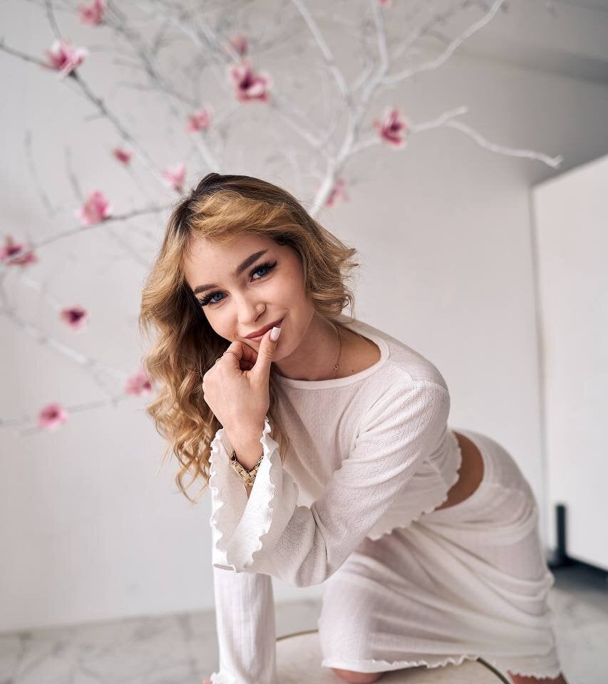 DakotaaJohnnson
