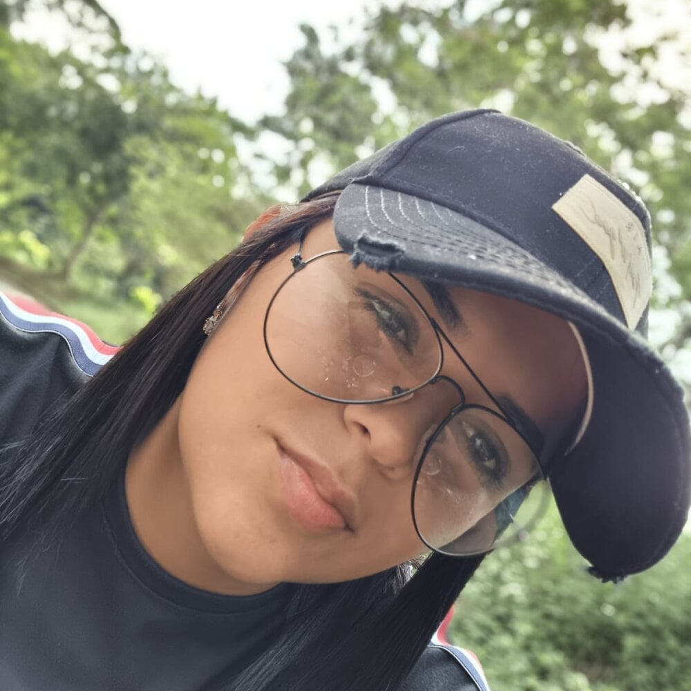 DirtyGirlWithBigTits-