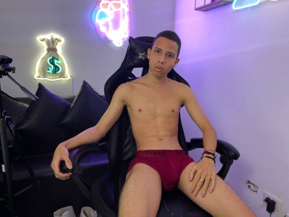Elliot_Roselli
