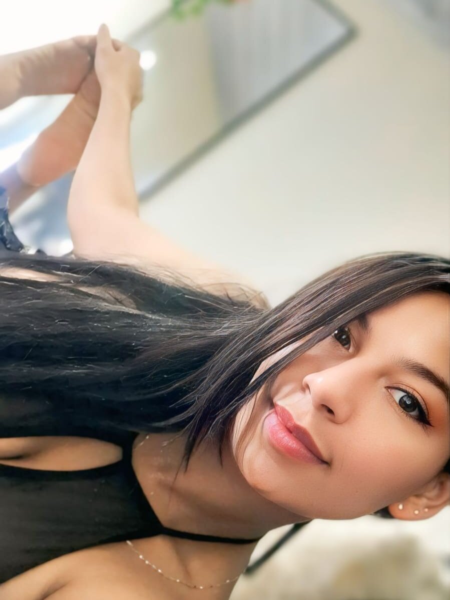 Emilie_Corinne
