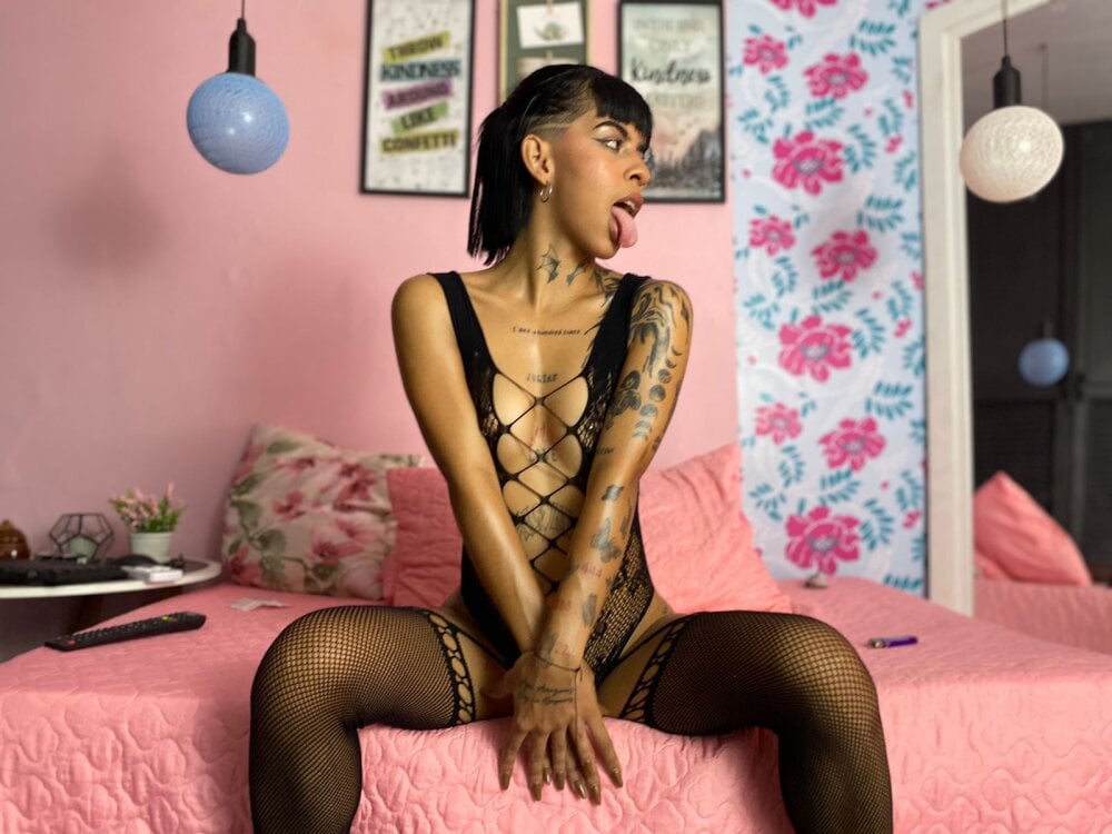 Emy_Harmony