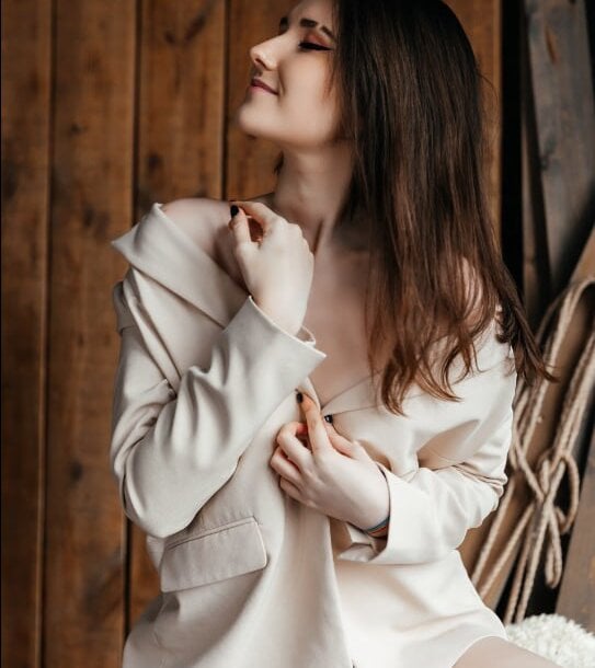 Kira_Bakker