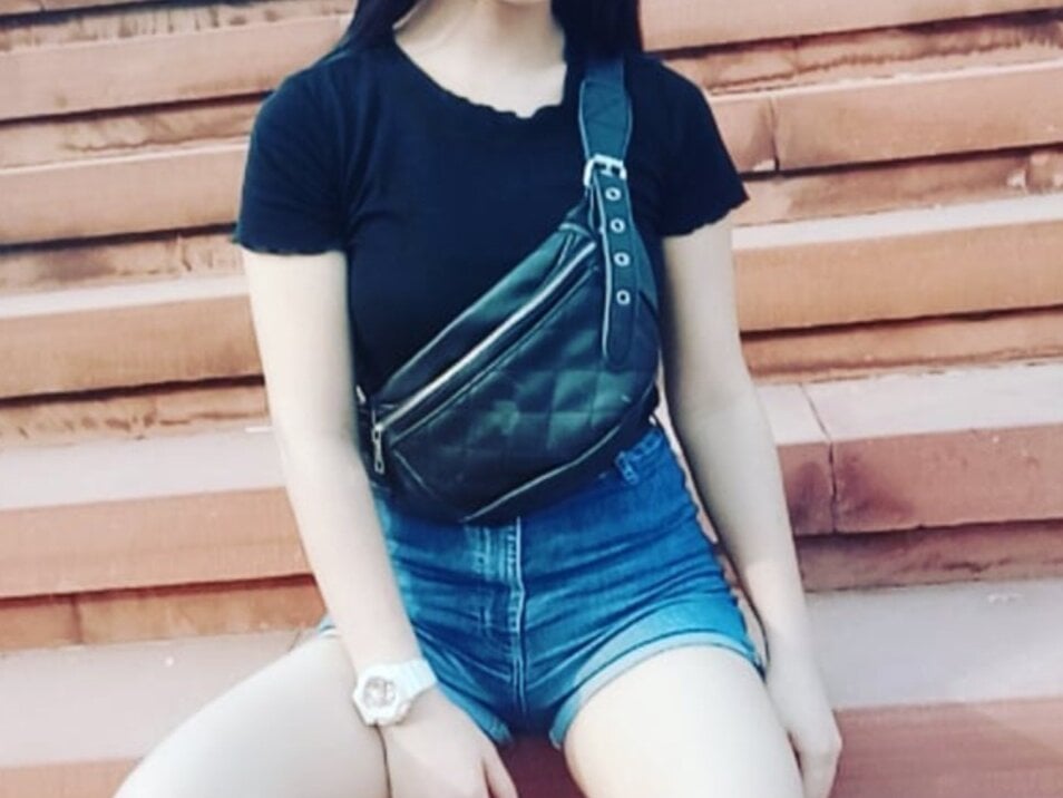 LAYLA_600