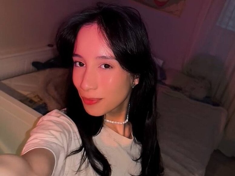 Leya_moonlight