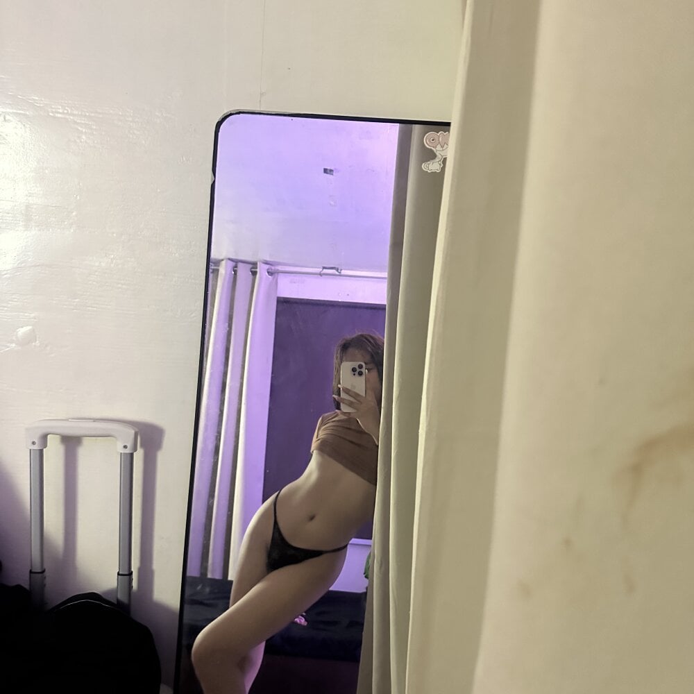 Lilly_cruz