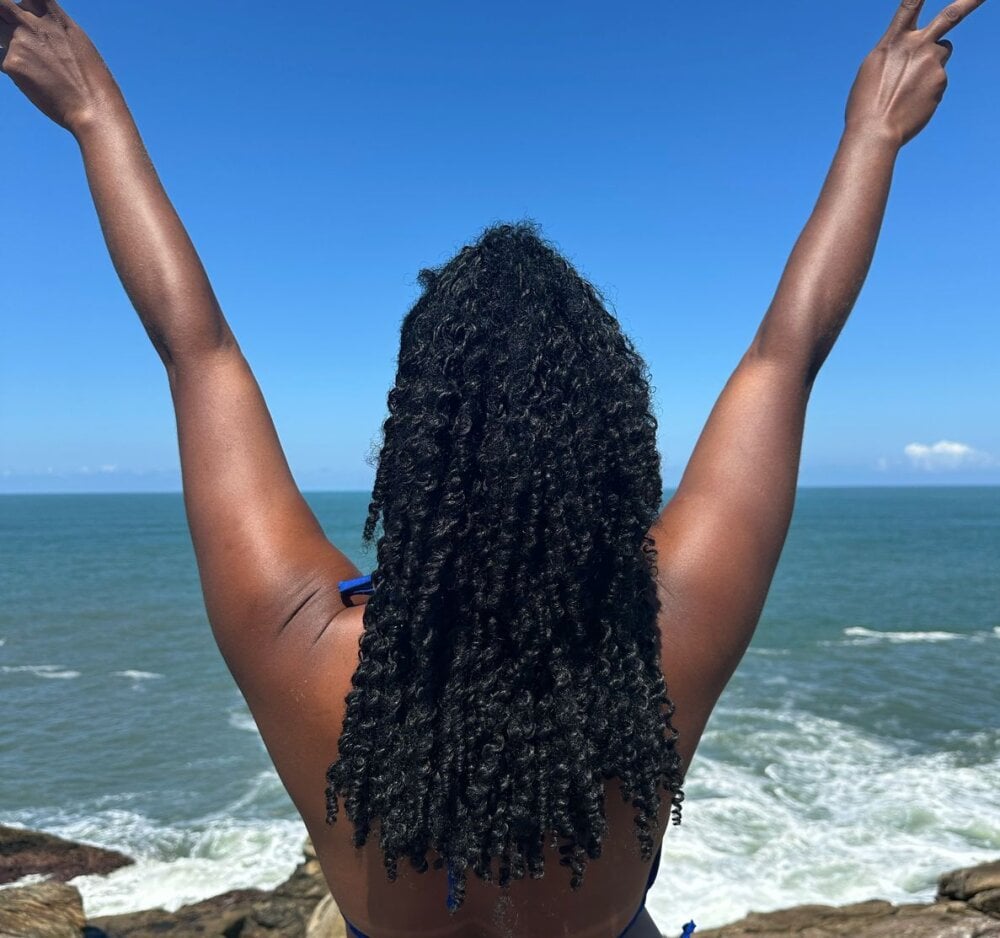 Luhma_hot