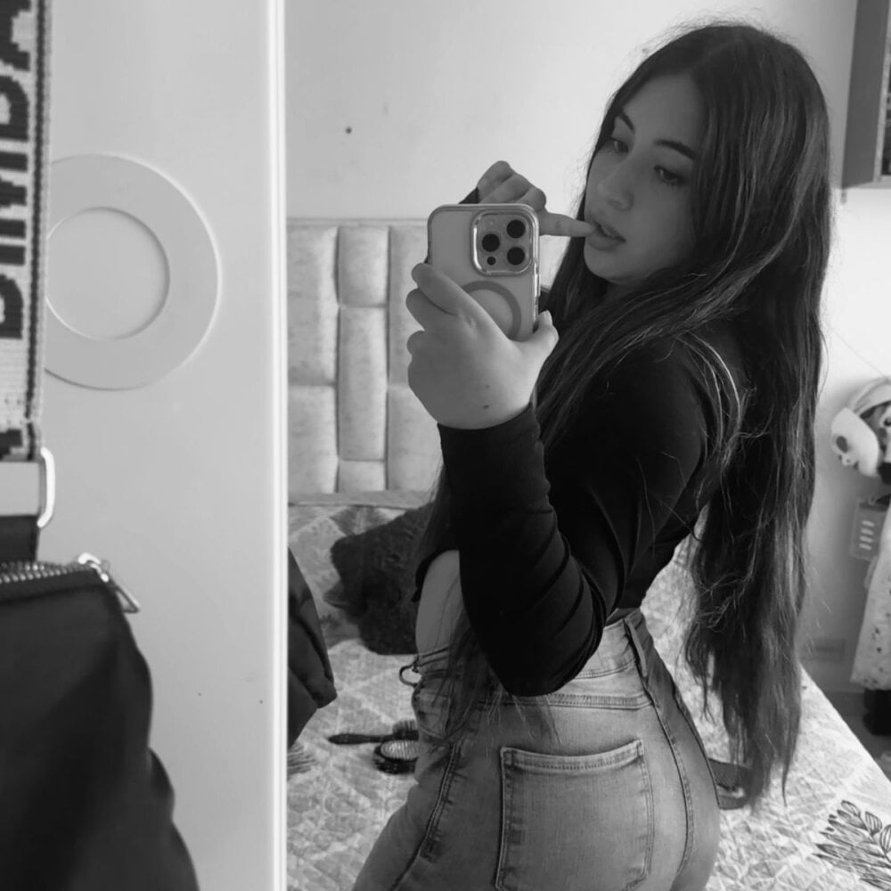 Lunaa_tay1