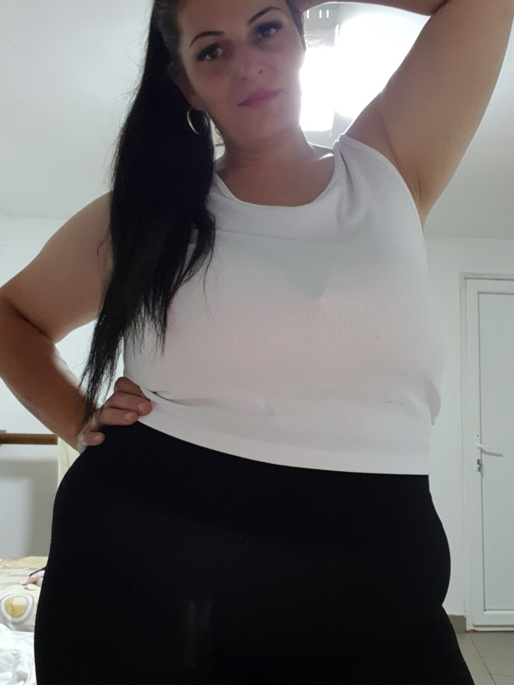 Mary_Hot_