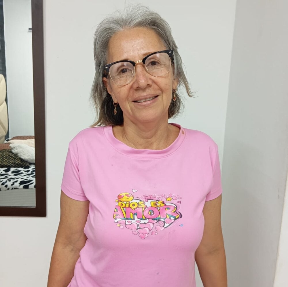 Mature_Lady_