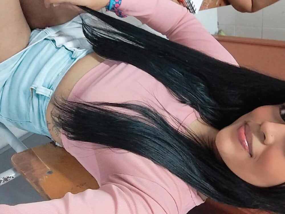 MiaSharlott