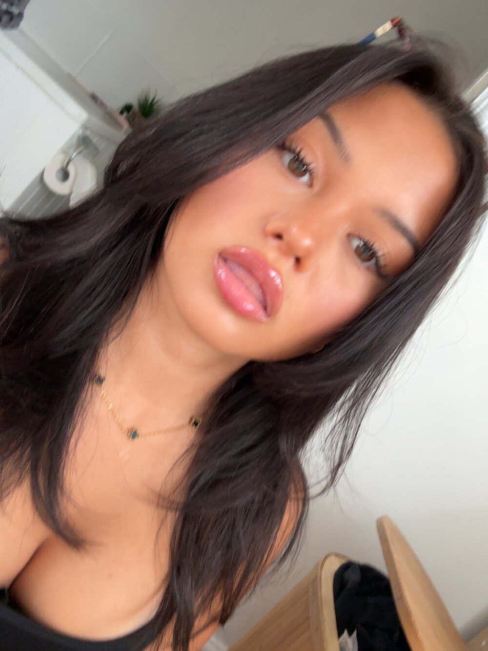 NaughtyNicoleee