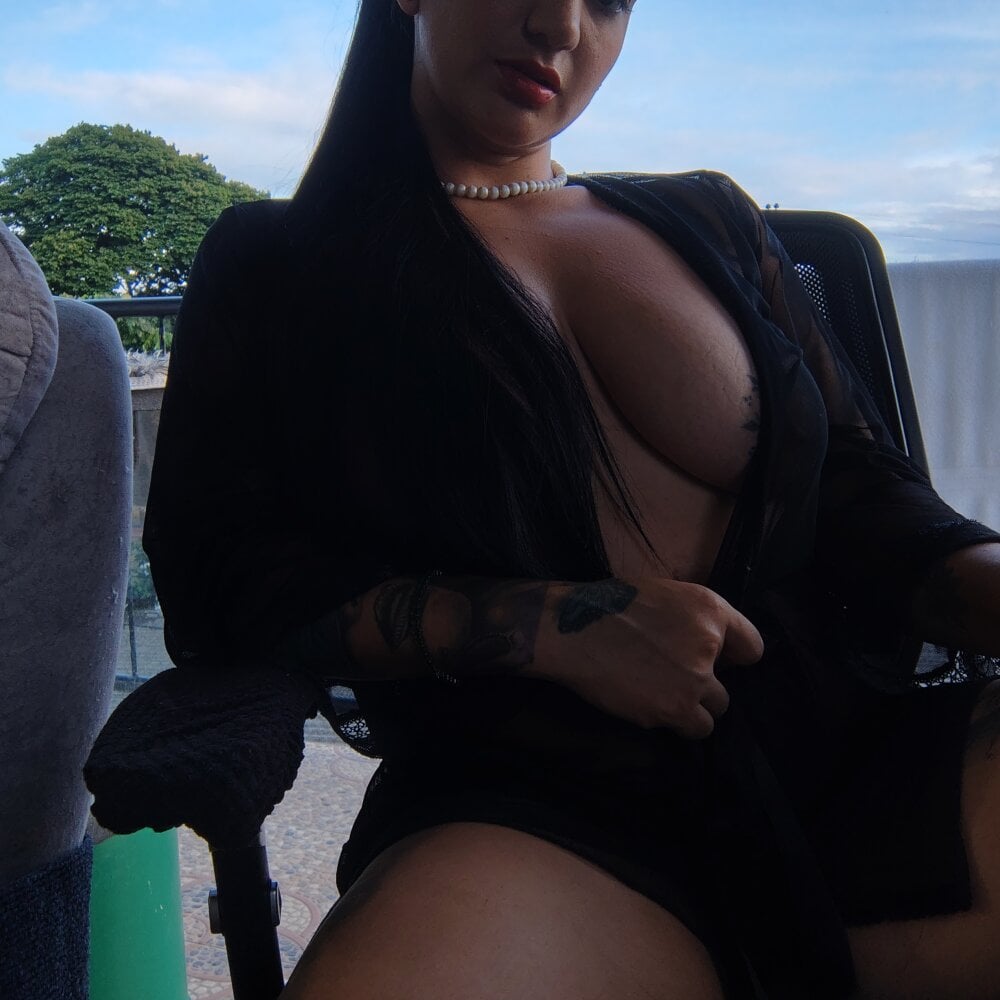 Ninabigtitied