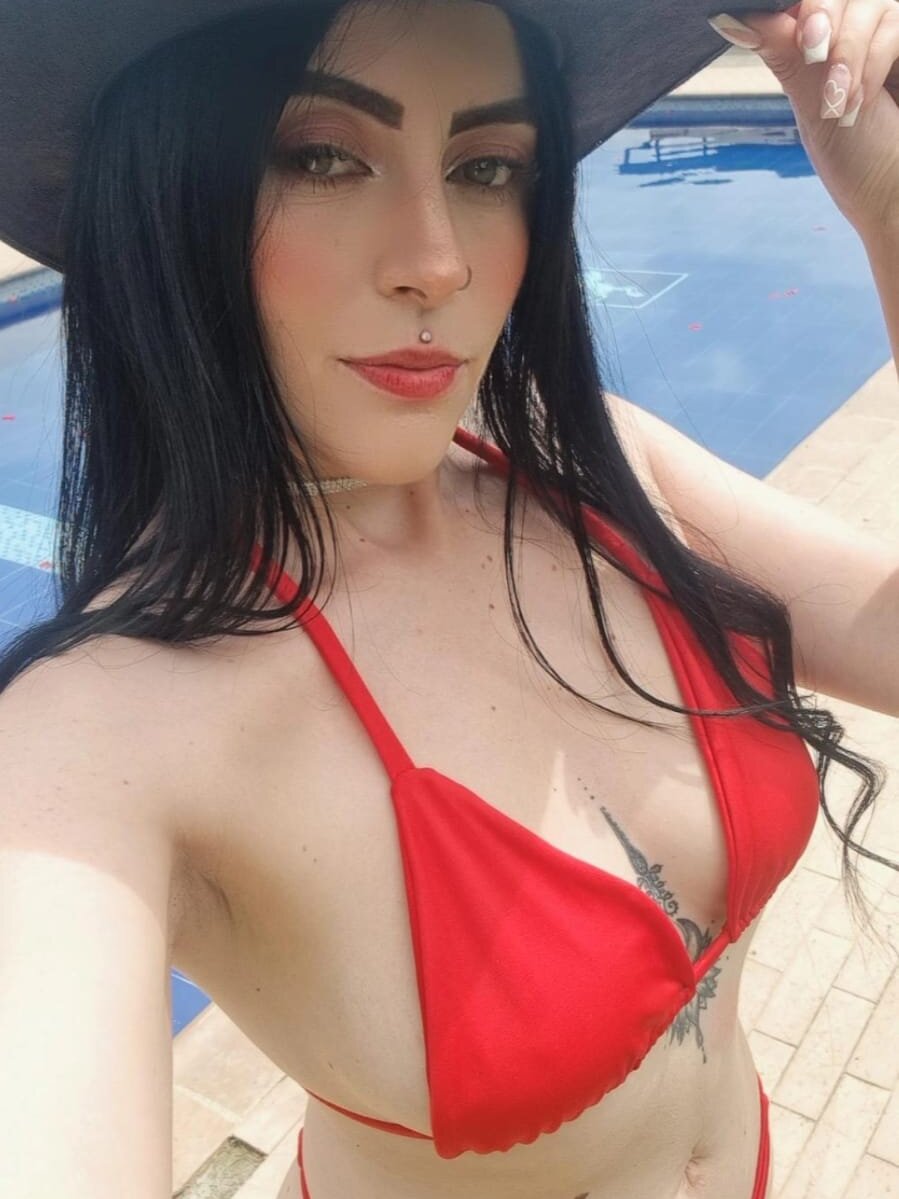 Octavia_collins