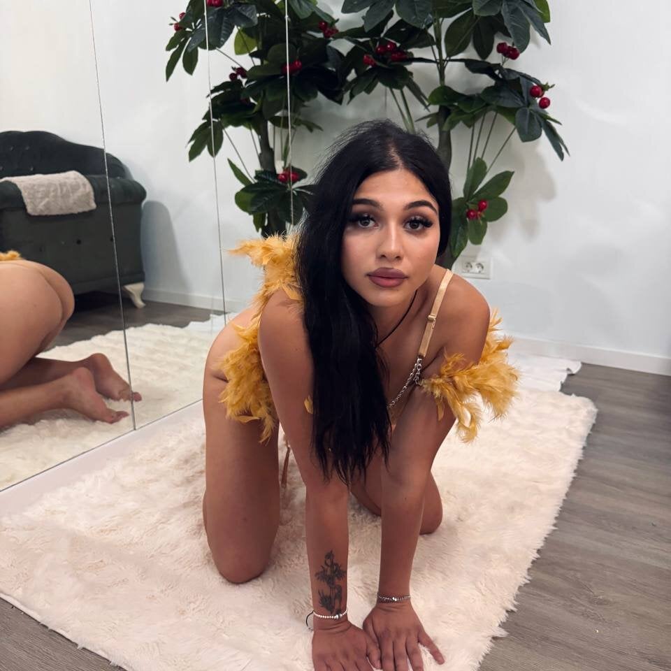 RaeLilLuna