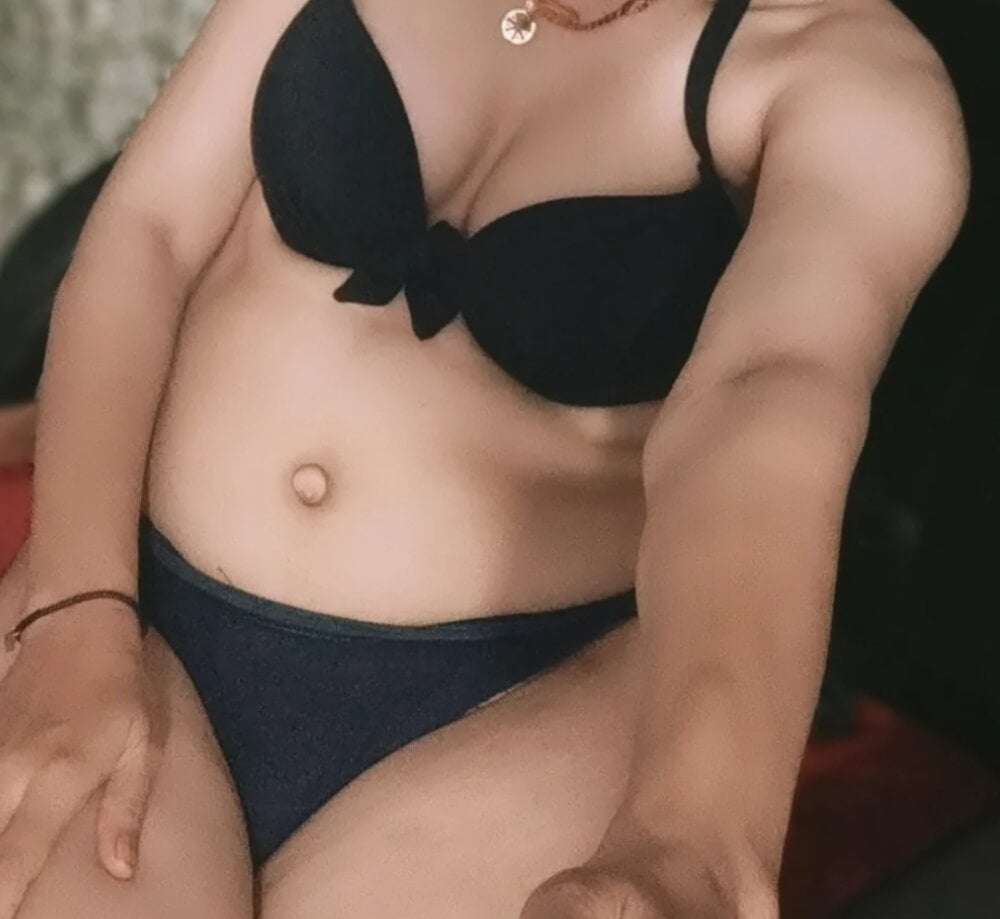 Roshani_hoty