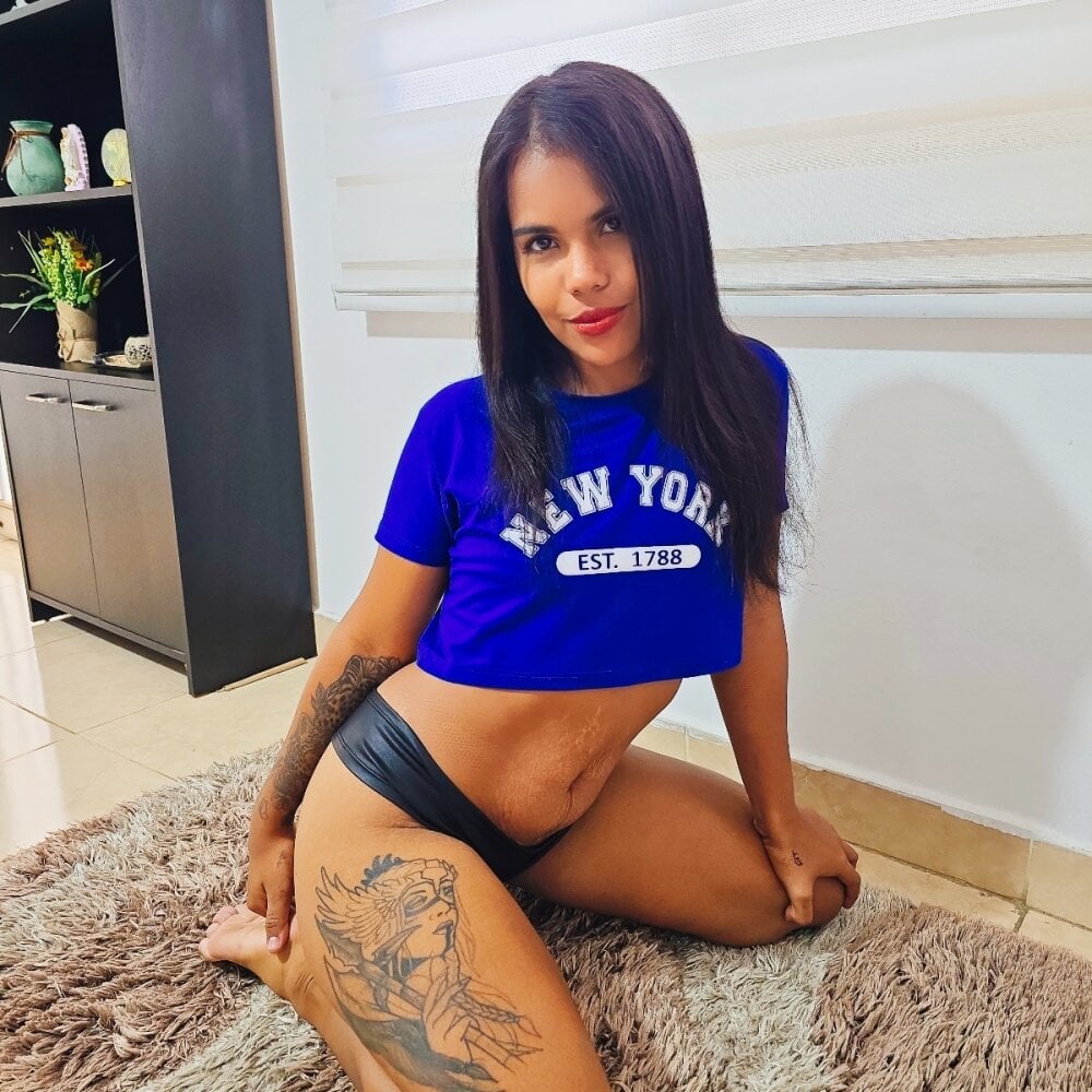 Rosy_Emely