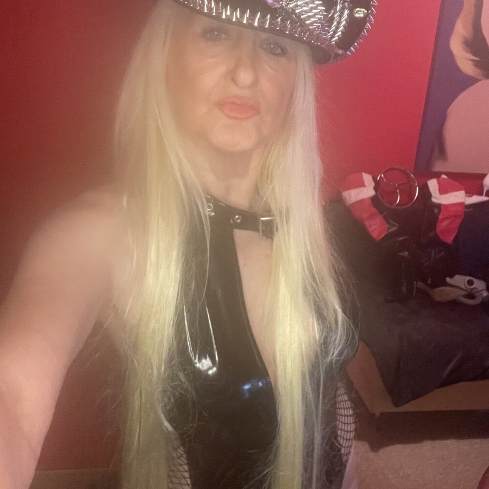 SexyMilfTascha