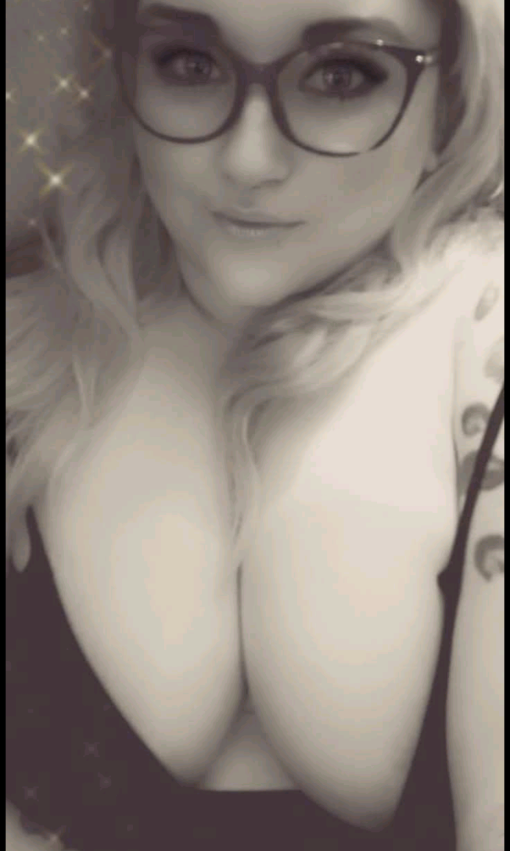 Sizzling_Indie36