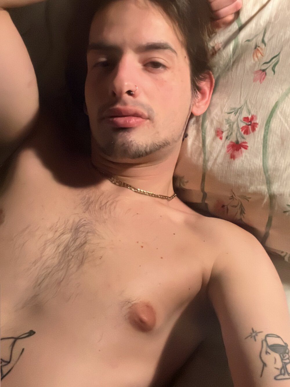 Ukslave24