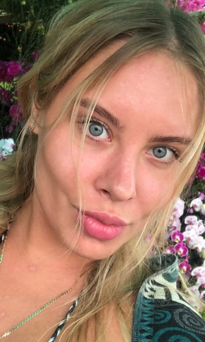 VickyKors