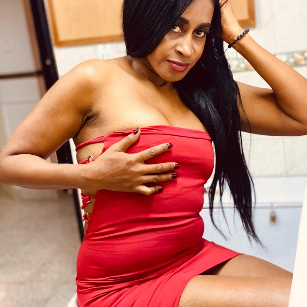 Zafira_Belrose0