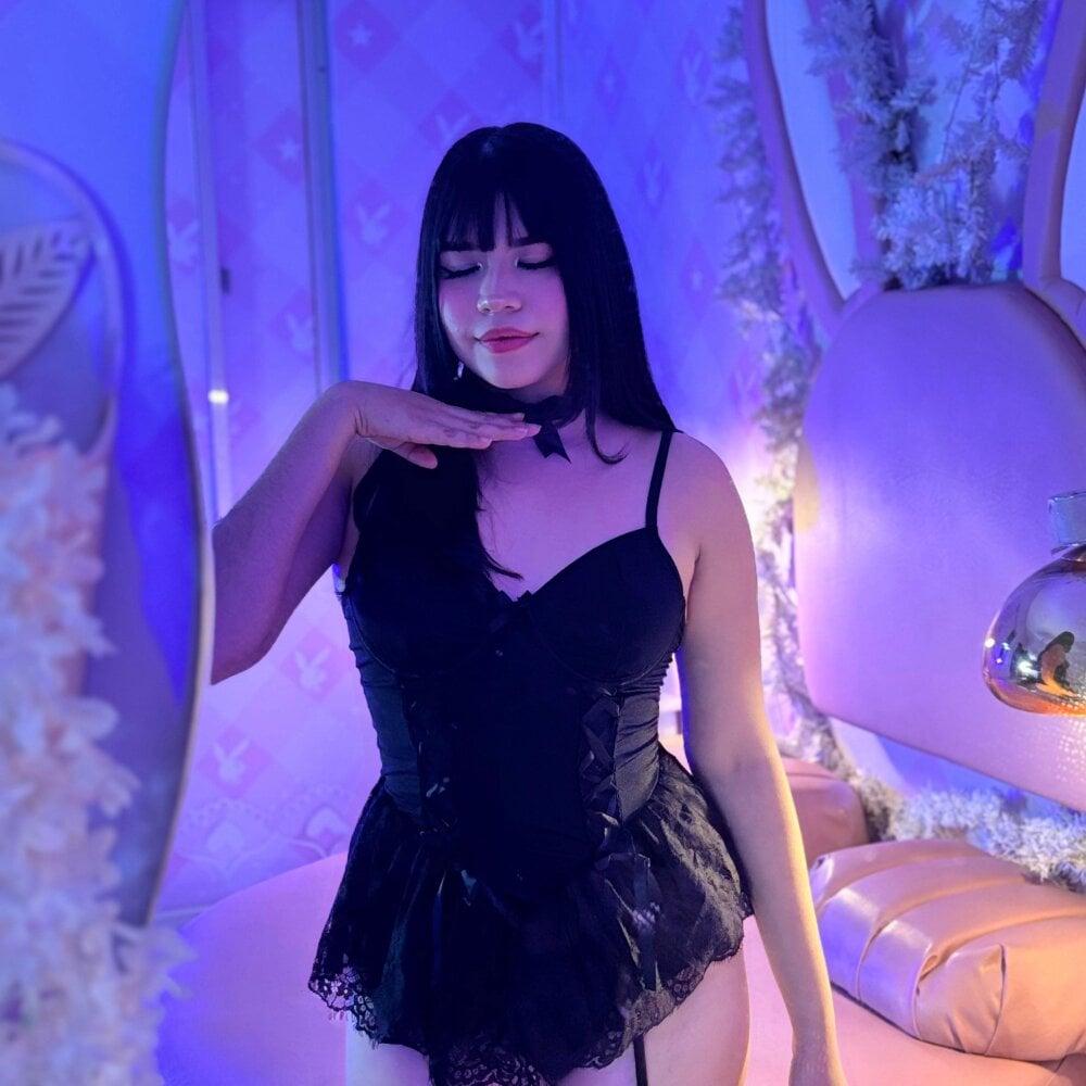 _EMILY_CUTE