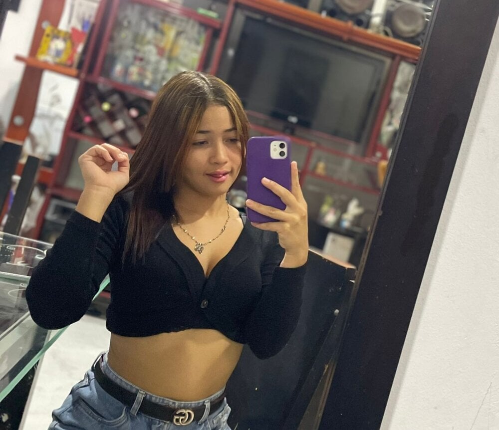 _zoe_69