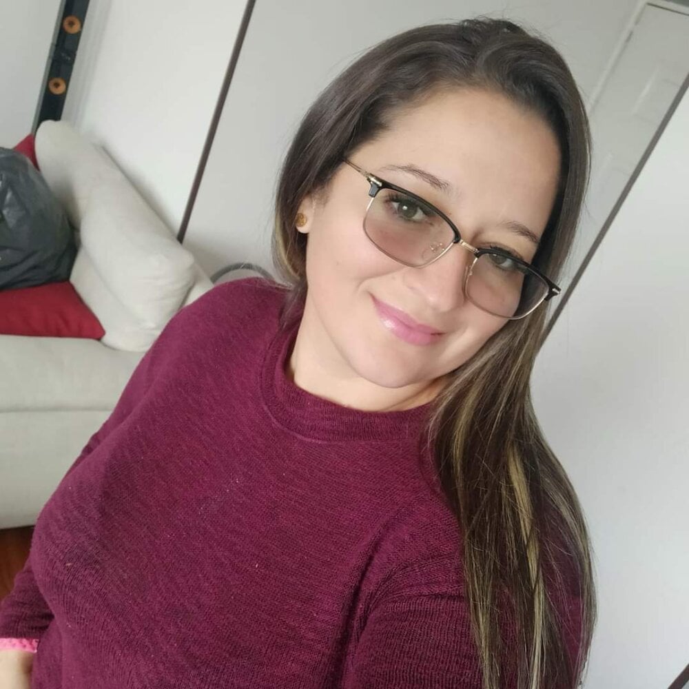 alejandra_milf_