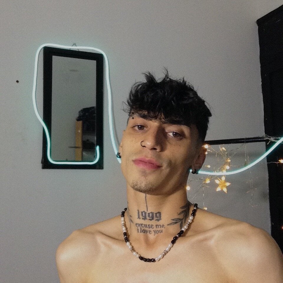 alejo_greyx