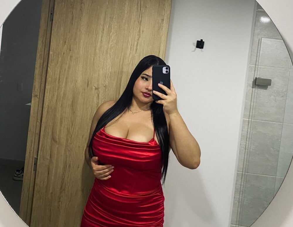bethanybigtits4