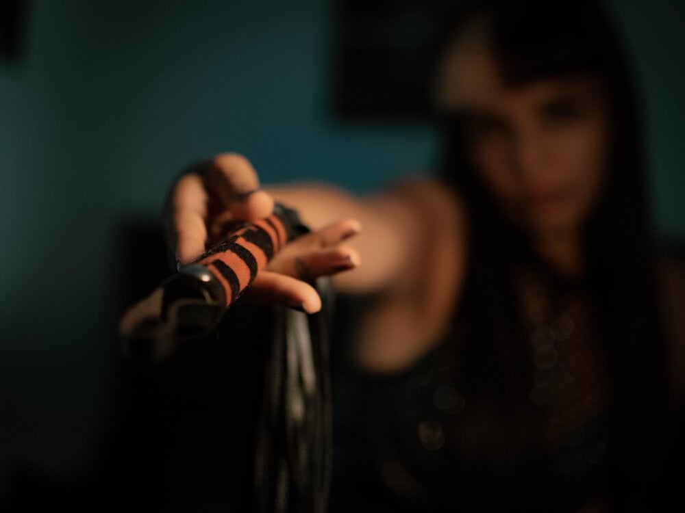 charllotee_dark
