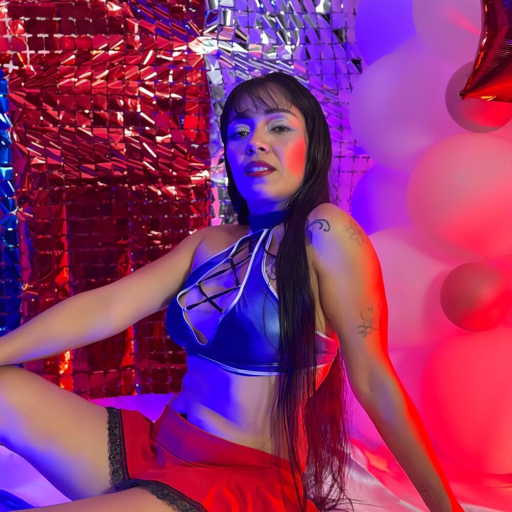 emily_hot17