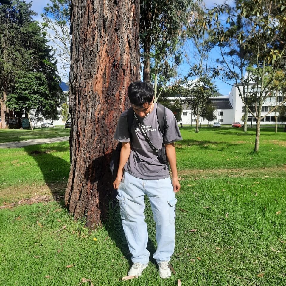 julian08hot