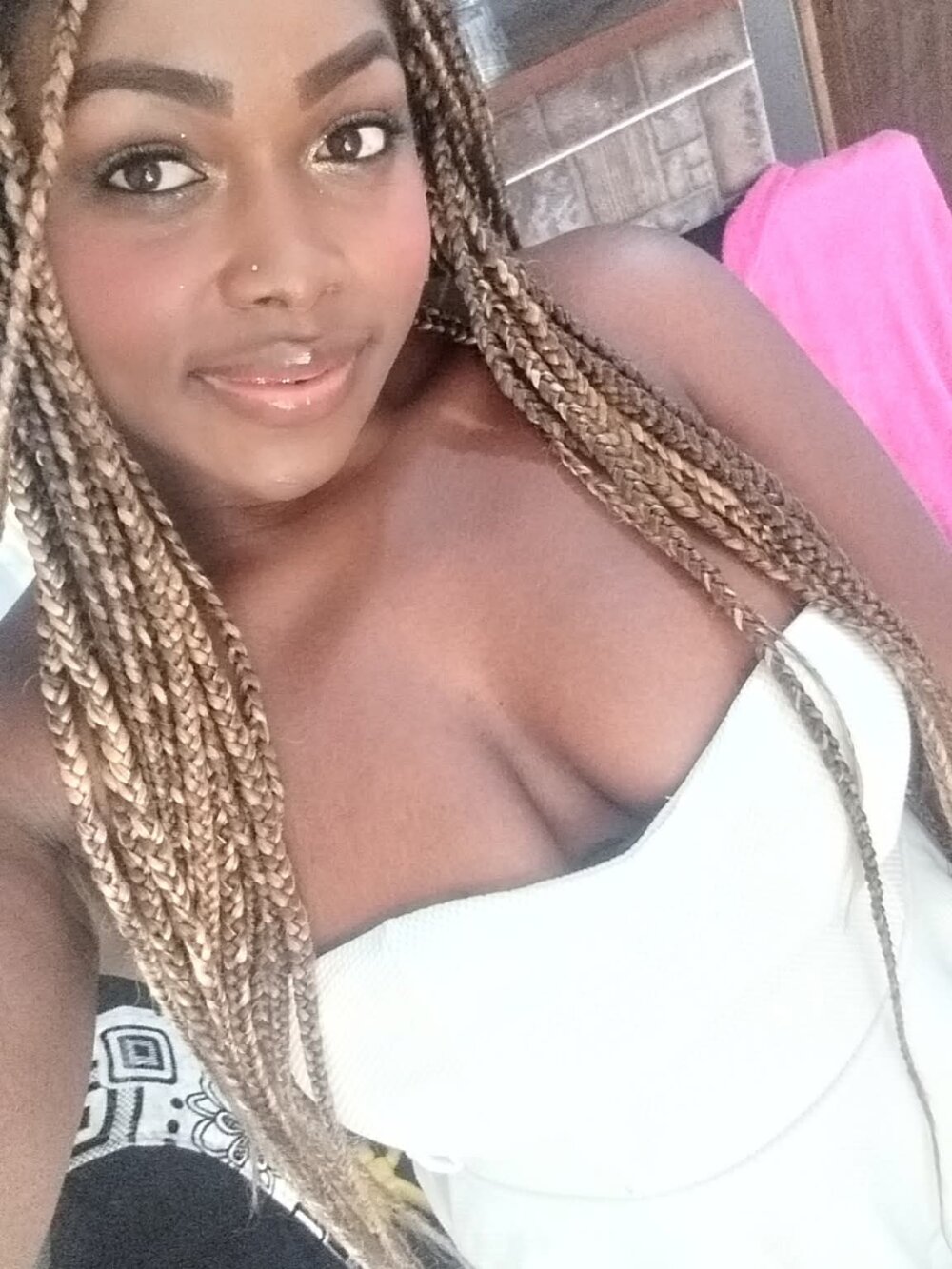lia_queen18