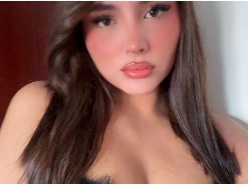 mia_millan_b