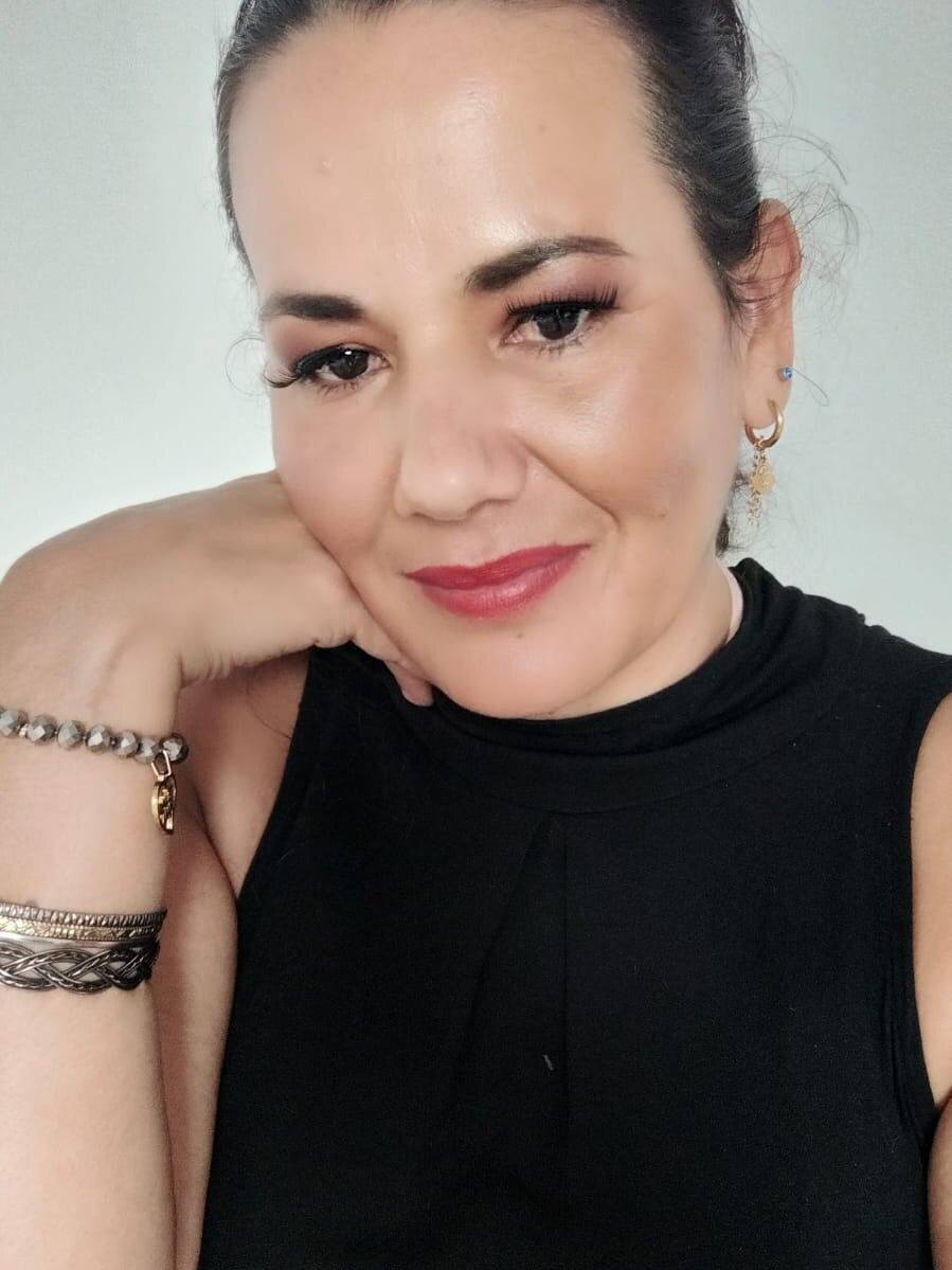 sofiamature01