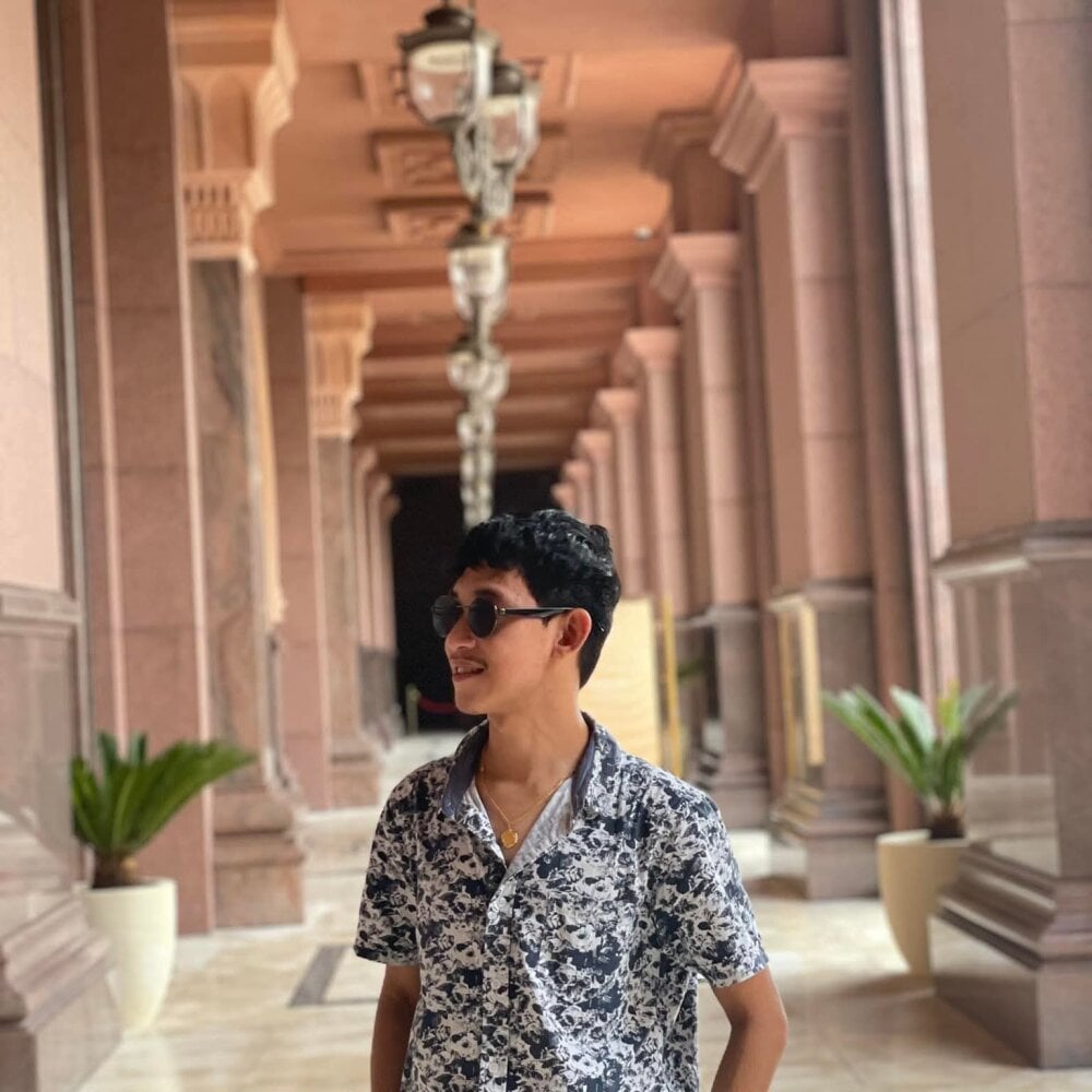 twink_huge